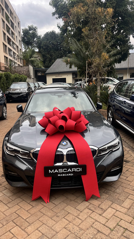 Mascardi Car with a car ribbon